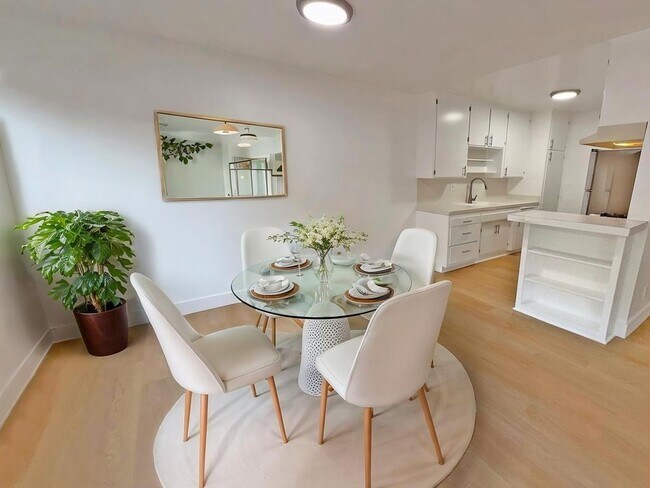 Foto del edificio - 1330 N Gardner St