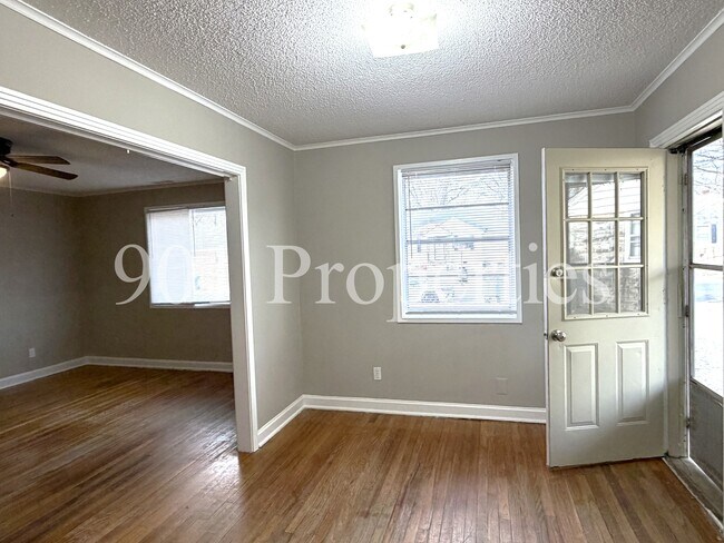 Building Photo - 4199 Atwood Ave