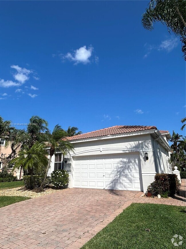240 Isle Verde Way