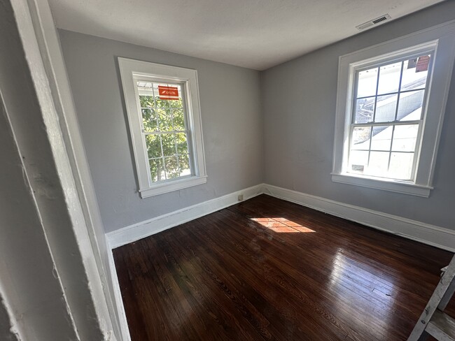 Building Photo - HANOVER DUPLEX