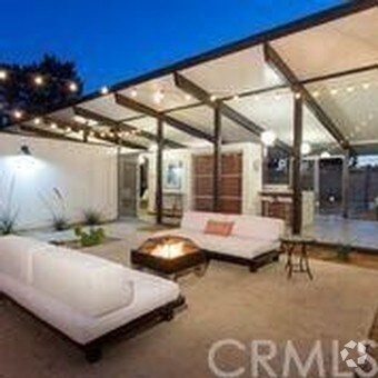 NA - 1830 N Ridgewood St