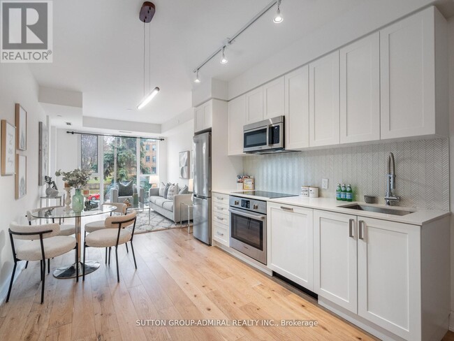 Building Photo - 293 S Kingsway