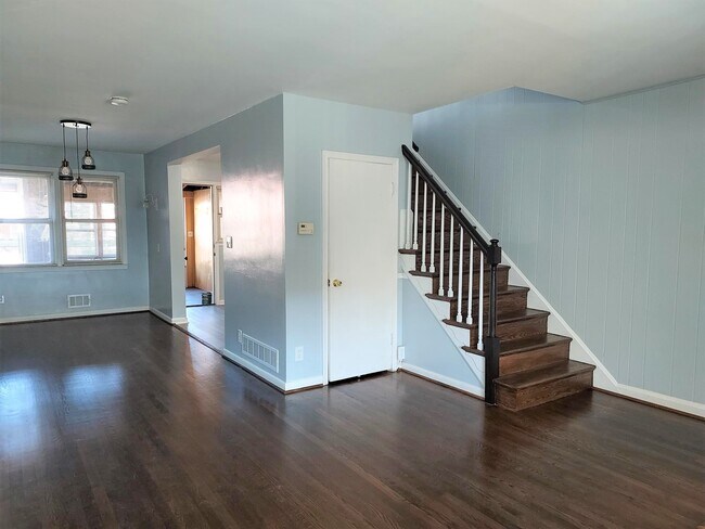 Foto del edificio - 2242 Graythorn Rd