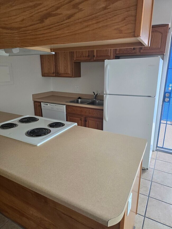 Foto del edificio - 920 N Belvedere Ave