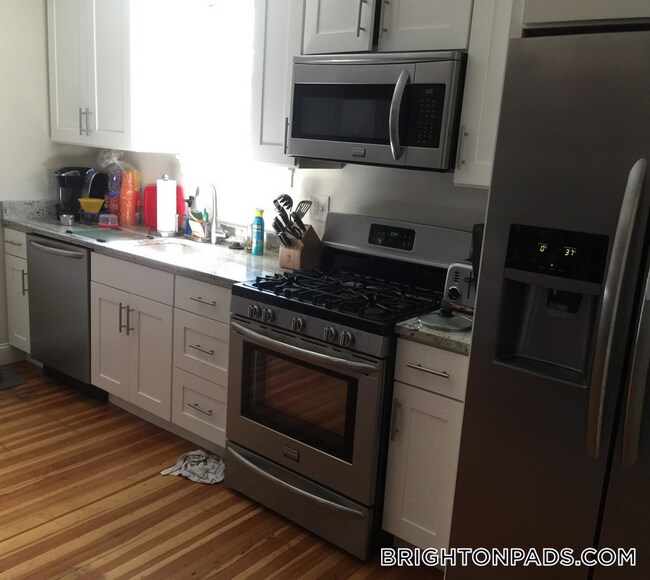 Foto del edificio - 36 Colborne Rd