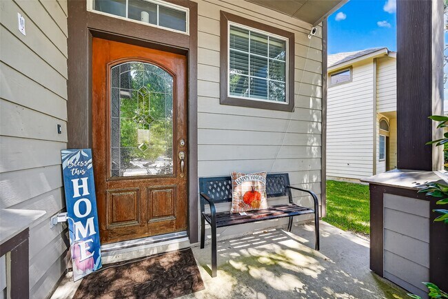 Building Photo - 34 S Burberry Park Cir