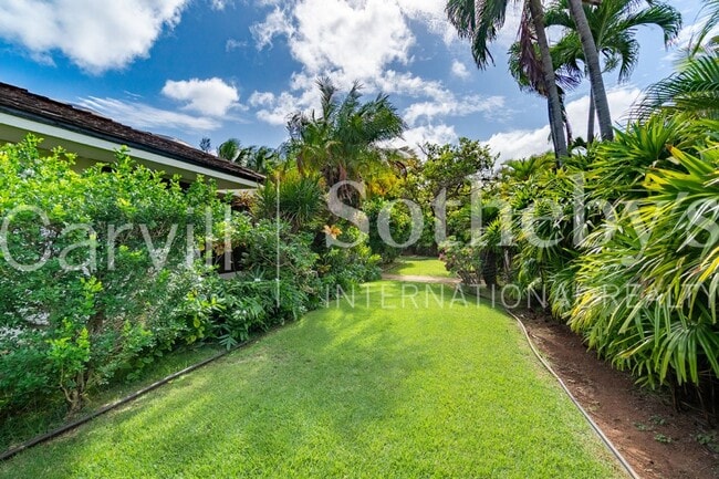 Building Photo - Kahala 5 Bedroom AUKAI Ave + Pool