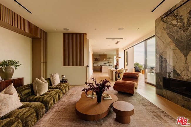 Foto del edificio - 1511 Skylark Ln