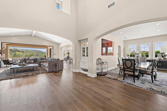 Foto del edificio - 14748 Valle Del Sur Ct