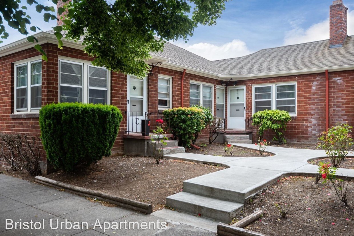 Foto principal - 1632 NE Prescott St