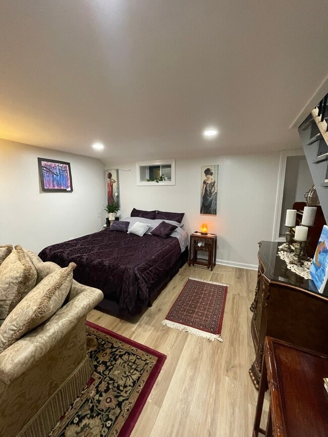Bedroom area - 3833 Startown Rd