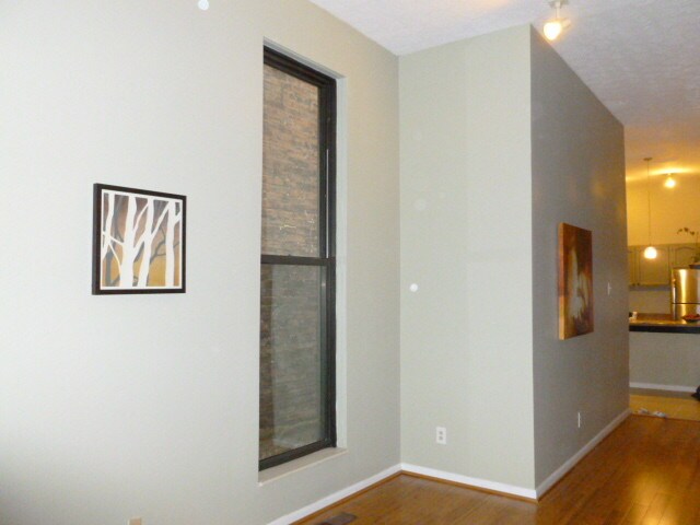 Foto del edificio - 435 Hopkins St