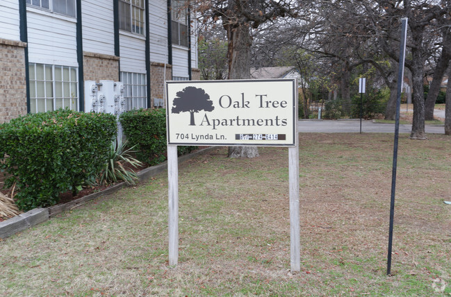 Oak Tree Apartaments - Oaktree Apartments