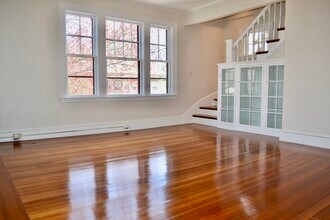 Building Photo - 291 Mt Auburn St