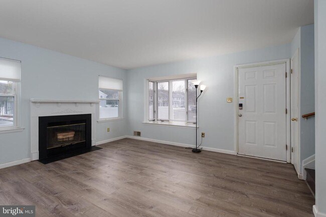 Foto del edificio - 187 Jonathon Dayton Ct