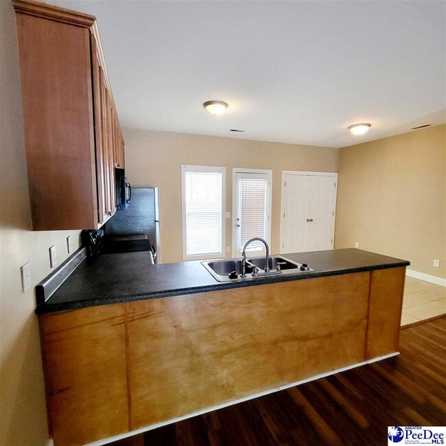 Foto del edificio - 2172 State Rd S-21-682