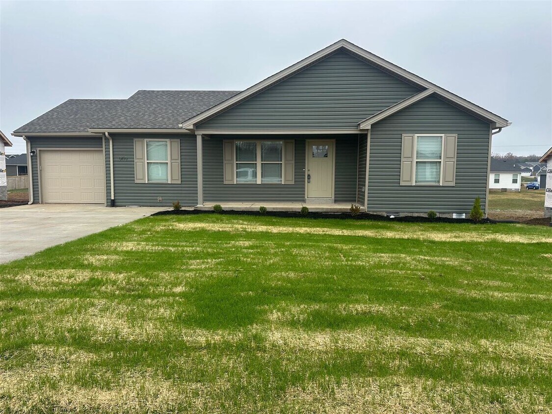 Primary Photo - 909 Alberta Dr