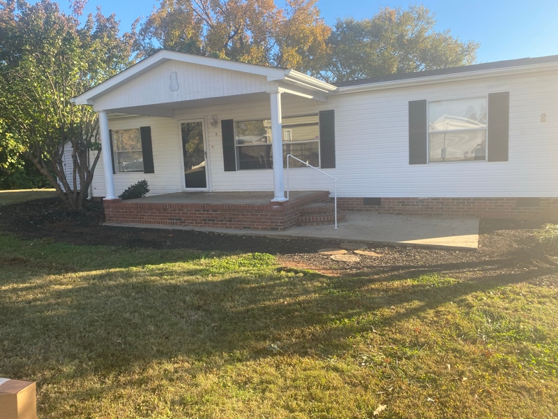 Photo - 151 White Oak Rd (Greenville, SC)