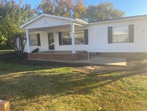 Building Photo - 151 White Oak Rd