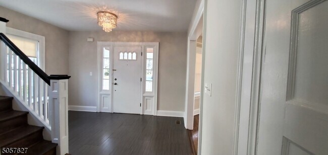 Foto del edificio - 45 Ashland Rd