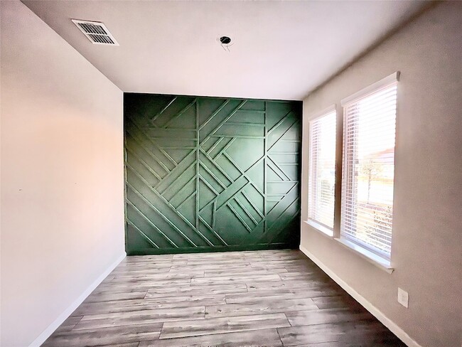 Building Photo - 1568 Glacier Rdg