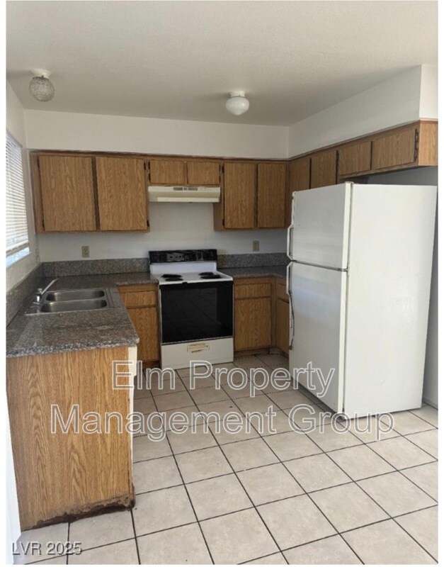 Building Photo - 3411 Civic Center Dr