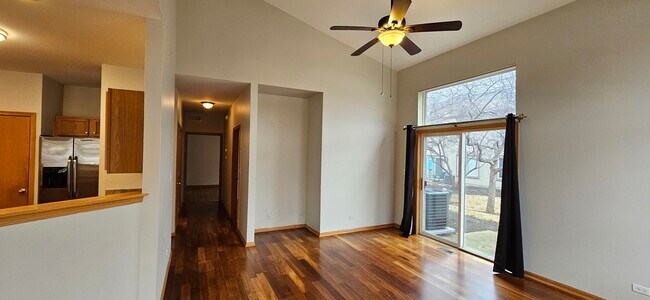 Foto del edificio - 1036 Woodview Ct