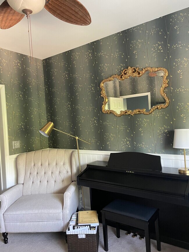 Foto del edificio - 4560 Strutfield Ln