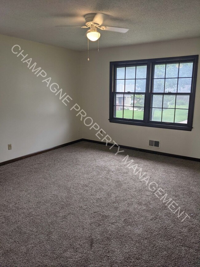 Foto del edificio - 11704-11706 E. 60th Street