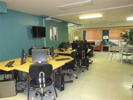 Casa club y centro de computadoras - Benton Green Apartments