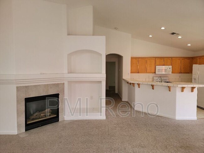 Building Photo - 145 Wintercrest Dr