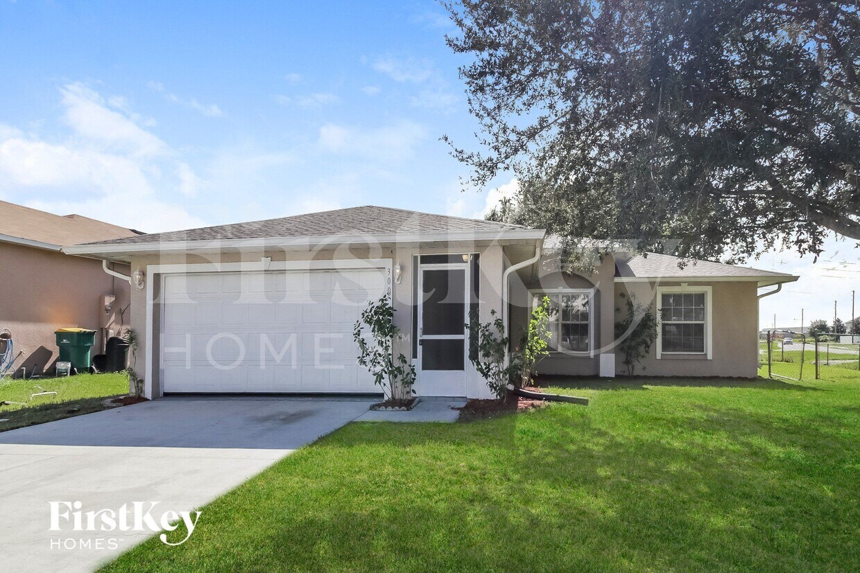 Foto principal - 300 Ferrara Ct