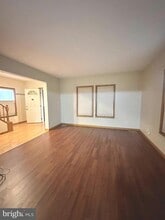 Building Photo - 700 Schiller Ave