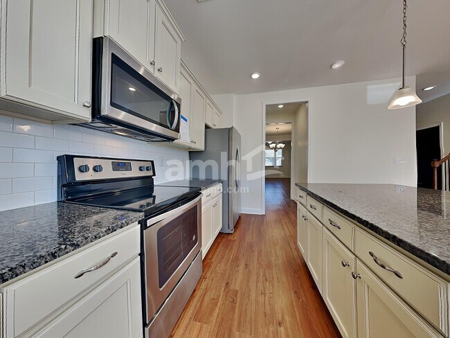 Foto del edificio - 6835 Thistle Down Dr