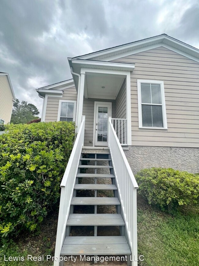 Building Photo - 3 br, 2.5 bath House - 3566 Four Oaks Blvd