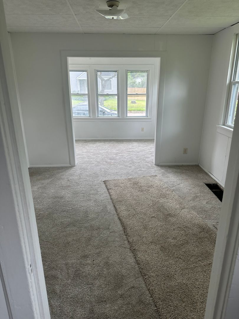 1102 Allendale Ave Akron, OH 44306 – photo 4