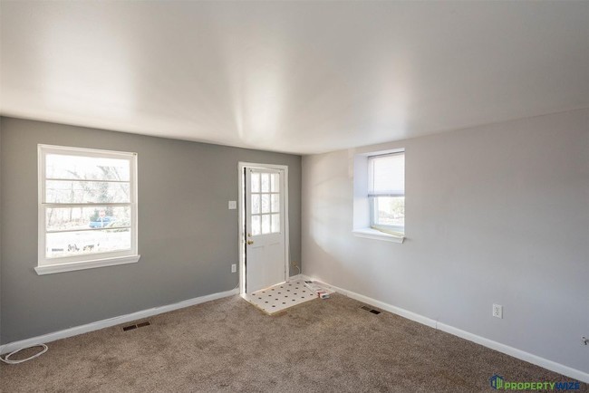 Building Photo - 202 Lincoln Avenue - H