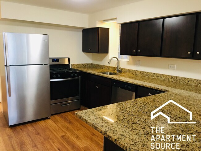 Foto del edificio - 3434 W Drummond Plz