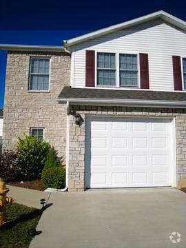 Building Photo - 2626 E Oaklawn Ct