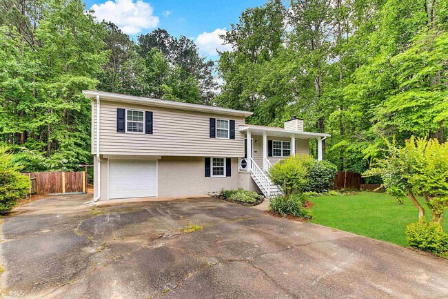 Building Photo - 3031 Tara Woods Dr