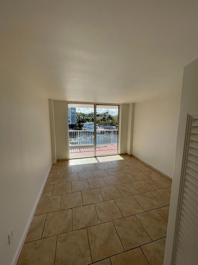 Foto del edificio - 1800 NW 24th Ave