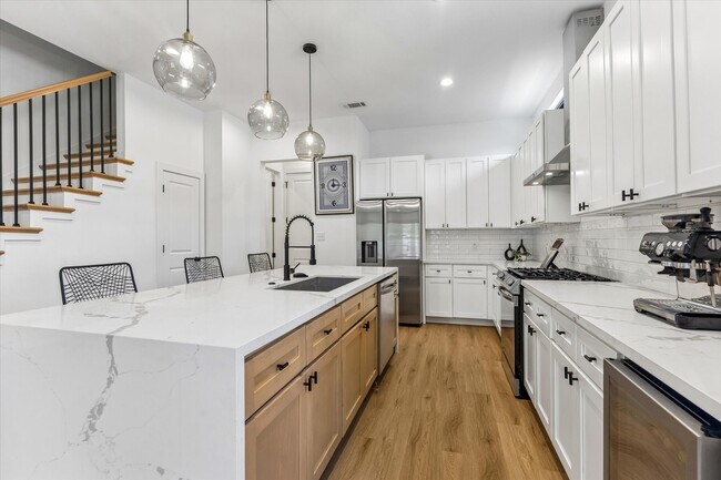 Foto del edificio - 4008 Chapman St