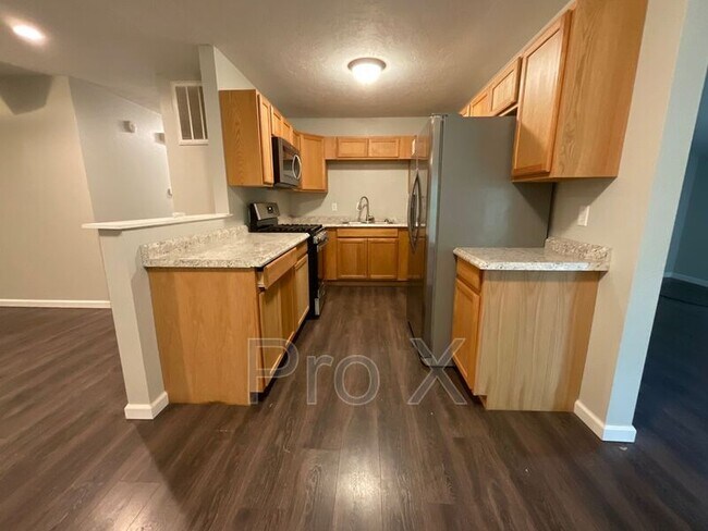 Building Photo - 1637 Jefferson Cir