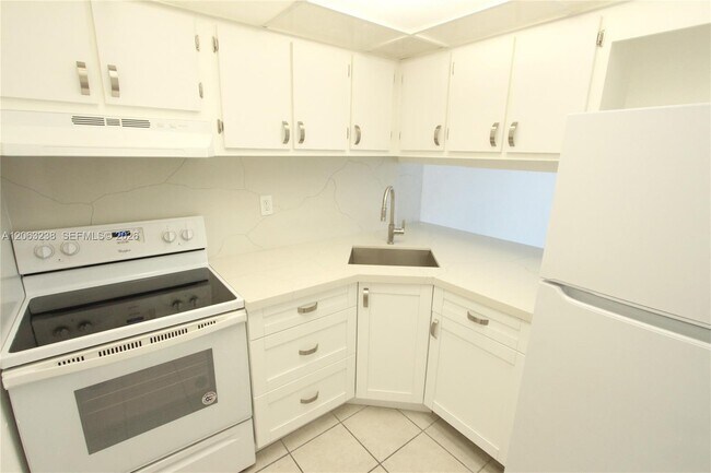 Foto del edificio - 801 NW 47th Ave