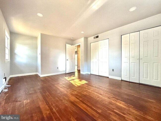 Foto del edificio - 4537 Kingston Rd