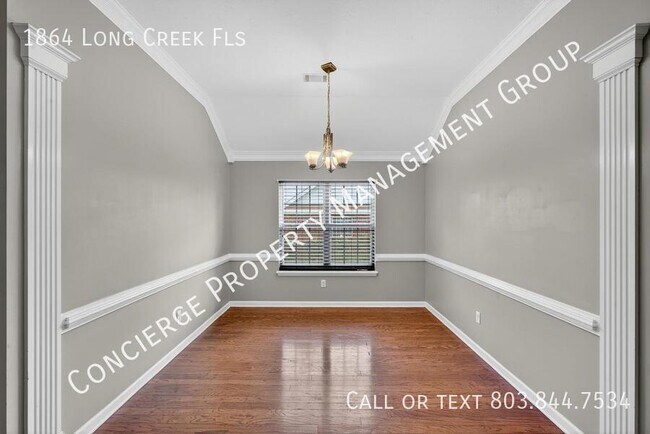 Foto del edificio - 1864 Long Creek Falls