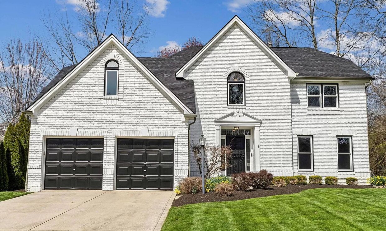 Foto principal - 198 Academy Woods Dr