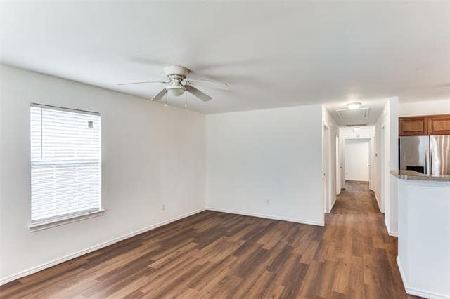 Building Photo - 1117 G Ave