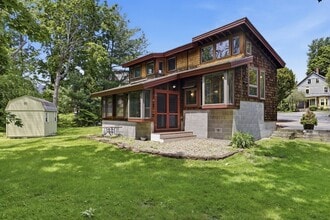 Building Photo - 6 Forest St