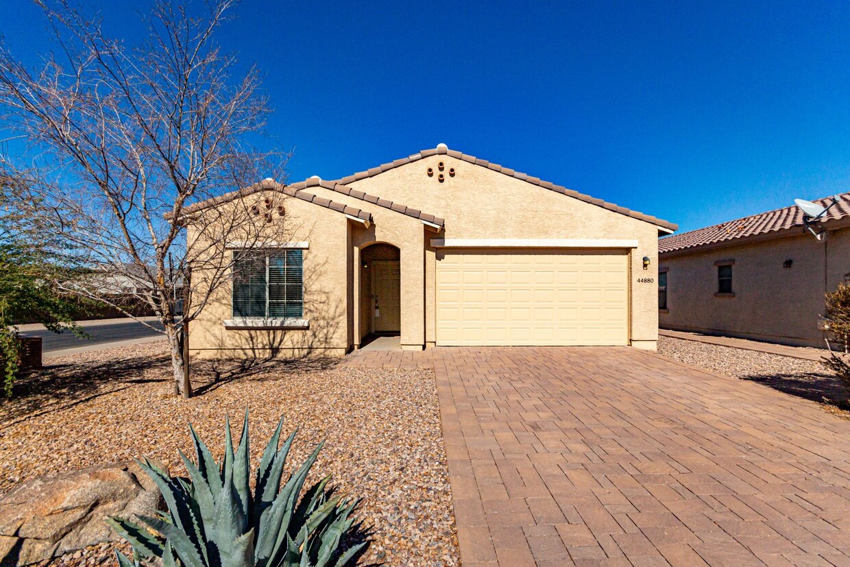 Foto principal - Spacious home in Maricopa!!